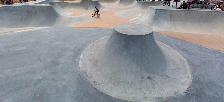 Skatepark en béton ARTICIMO Texturé